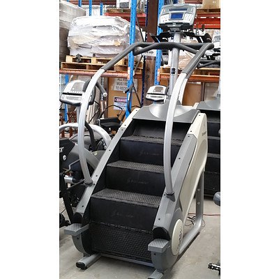 StairMaster Stepmill 5 Stair Climber