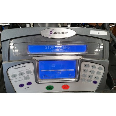 StairMaster Stepmill 5 Stair Climber