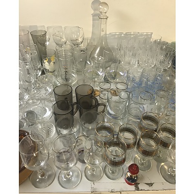 Bulk lot of assorted Glassware and Crystal