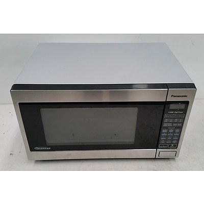 Panasonic NN-ST657S Inverter 1100W High Power Microwave Oven