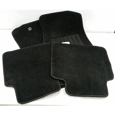 SS Commodore Rear Car Seats and Floor Mats