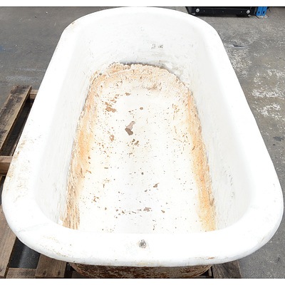 Antique Cast Iron Bath Tub