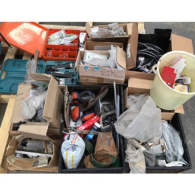 Large Collection of Hardware and Accessories