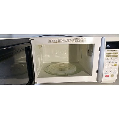LG Intellowave Microwave Oven