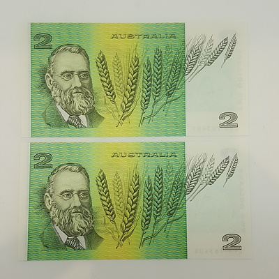 Two Consecutive Serial Numbered 1985 Last Year of Issue Australian $2 notes