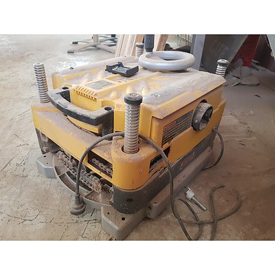DeWalt DW735-XE 1800W 330mm (13") Planer Thicknesser