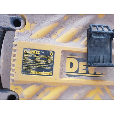 DeWalt DW735-XE 1800W 330mm (13") Planer Thicknesser