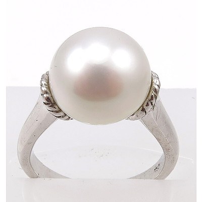 South Sea Pearl Ring - 18ct White Gold