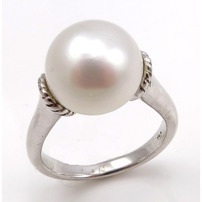 South Sea Pearl Ring - 18ct White Gold