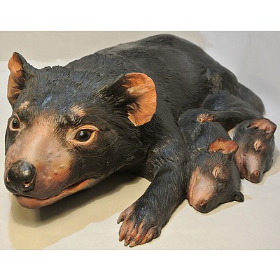Miki Kubo, Tasmanian Devil and Pups, Sculpture