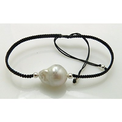 Large Freshwater Cultured Pearl Bracelet