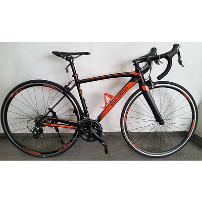 Polygon Strattos 22 Speed Road Bike