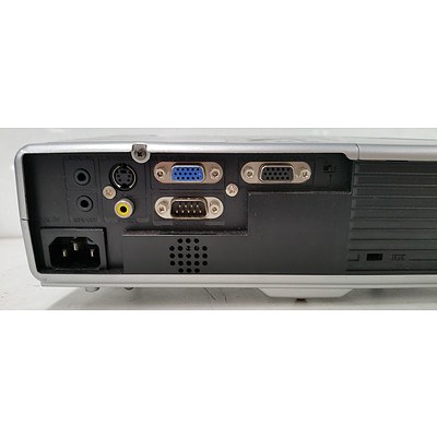 Toshiba TLP-X100 XGA 3LCD Projector