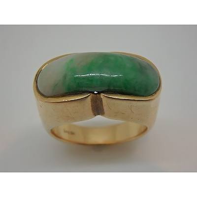 14ct Yellow Gold Ring With Jade