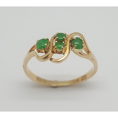 14ct Yellow Gold and Natural Emerald Cabochon Ring
