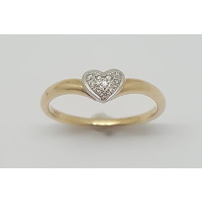 9ct yellow Gold and Diamond Heart Ring