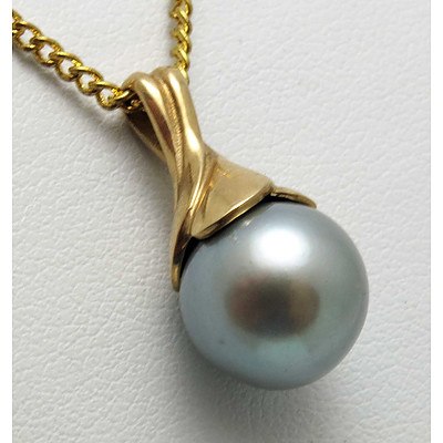 9ct Gold Tahitian Pearl pendant