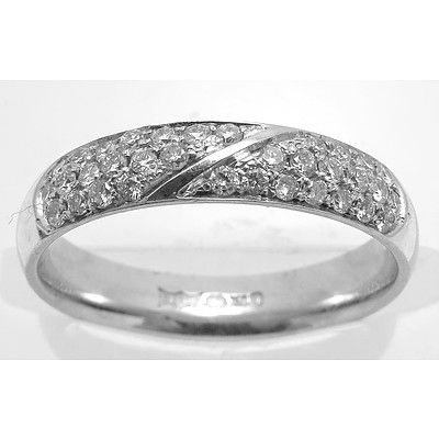 18ct White Gold Diamond pave-set Ring