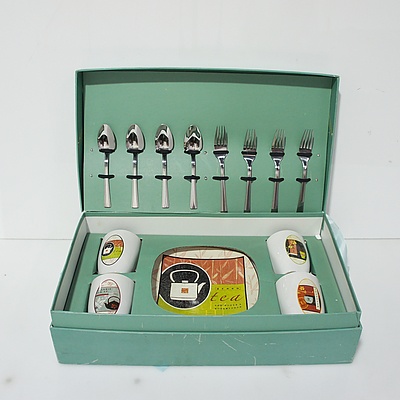 Sakura Tea Set - Four Mugs, Four Plates, Four Knives, Four Spoons