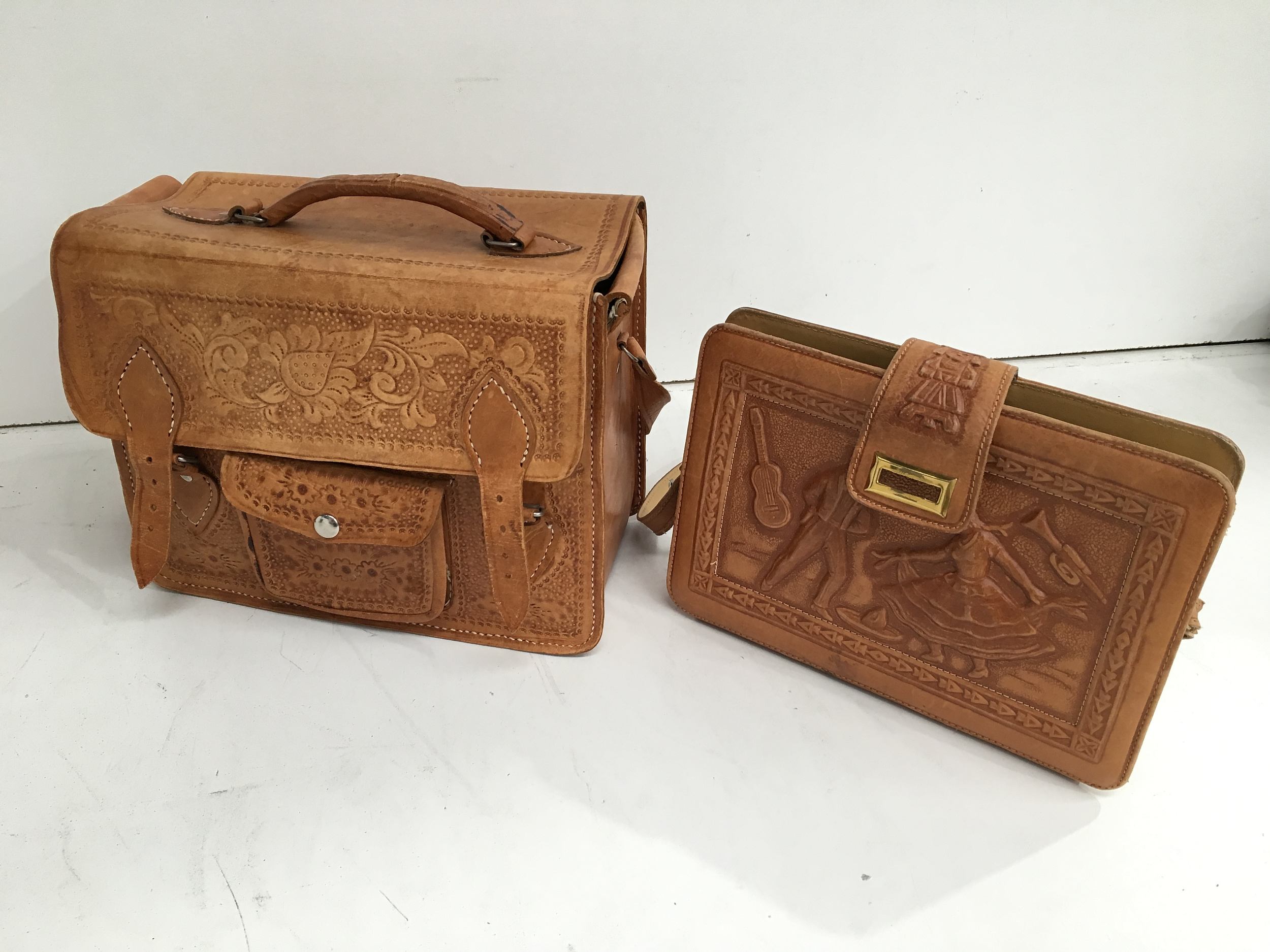 Vintage Leather Bag Set - Lot 1017774 | ALLBIDS