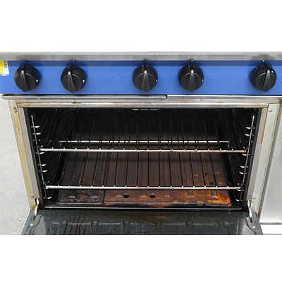 Moffat Blue Seal Natural Gas Four Burner Cooktop, Griddle, Oven Combination Unit