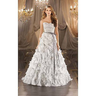 Martina Liana Designer Wedding Dress - Size 12 - Ex Display Gown
