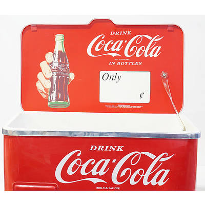 Unusual 1992 Coca Cola Vending Machine Shaped Esky