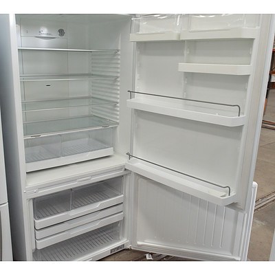 Fisher and Paykel 520 Litre Refrigerator with Bottom Mount Freezer