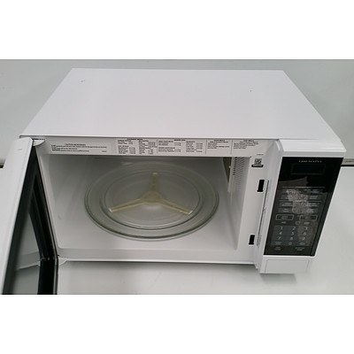 Sharp Carousel 1100W  Microwave