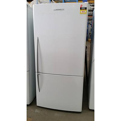 Fisher and Paykel 520 Litre Refrigerator with Bottom Mount Freezer