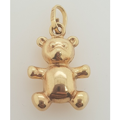 9ct Yellow Gold teddy bear pendant