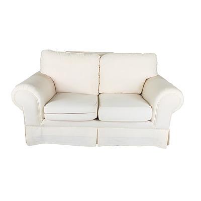 Companion Three-Seater and Two-Seater Molmic White Fabric Upholstered Lounges