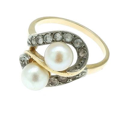 14ct Yellow Gold Ring with Two Cultured Pearls and a Swirl of Parve Set Colourless Gems in White Gold