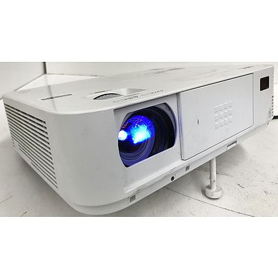 NEC M282X XGA DLP Projector