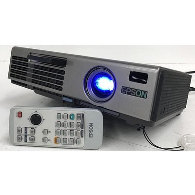 Epson EMP-765 XGA 3LCD Projector