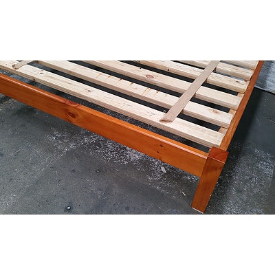 Queen Size Pine Sleigh Bed
