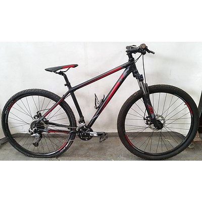 29 MTB Premium 18 Speed Mountain Bike