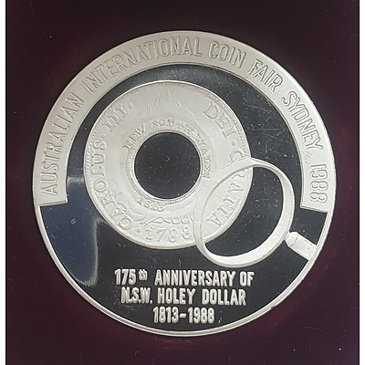 Scarce 1988 Sydney International Coin Fair Five Ounce Silver Coin in Original Case
