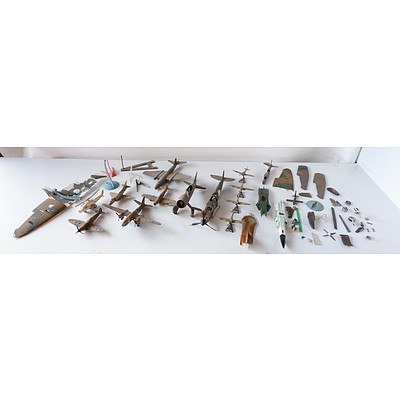 Large Group of Model Planes and Plane Parts