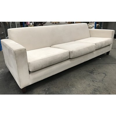 3½ Seater White Lounge