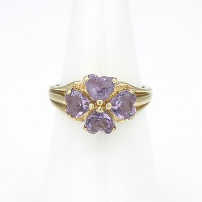 9ct Yellow Gold Ring with Four Heart Shaped Amethyst In Claw Setting Arranged in a Flower