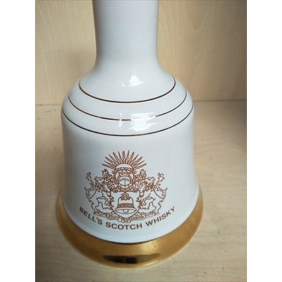 Bell's Whisky Commemorative decanter - Birth of Prince William of Wales (sealed, never opened)
