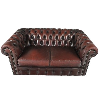 Moran Buttoned Reddish Tan Leather Chesterfield Lounge