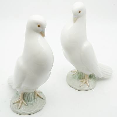 Pair of Spanish Nao Porcelain Doves