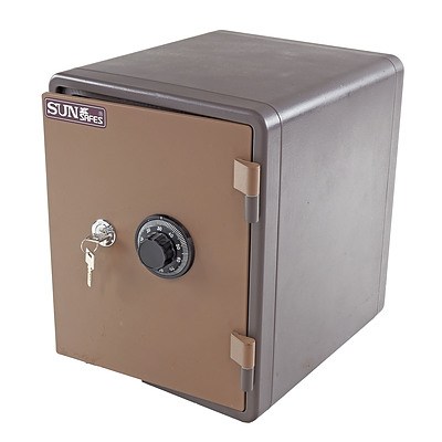 Small Household Safe with Key