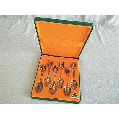 Set of 6 Royal Family Souvenir teaspoons in hard case
