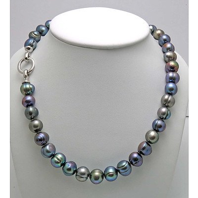 Very Large Silver-Black Pearl Necklace