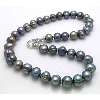 Very Large Silver-Black Pearl Necklace