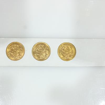 Five Encased Australian Minted Gold Sovereigns No. 03786