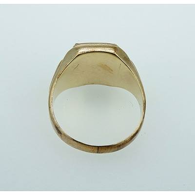 9ct Yellow Gold Gents Ring with Created Sapphire